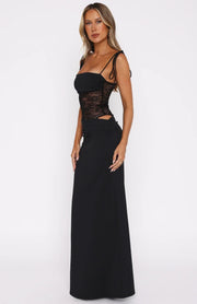 Lucy - Spitzen-Maxikleid