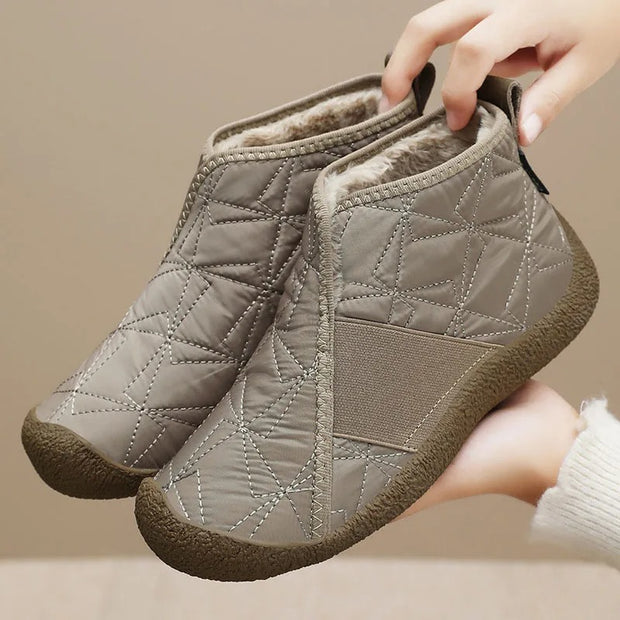 Elke - Gepolsterte Slip-On-Boots für kalte Tage