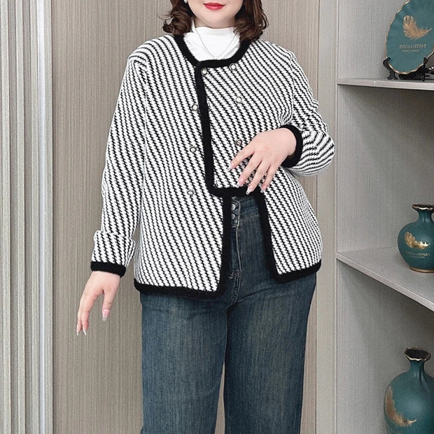 Magdalena – Elegante Bouclé-Jacke mit asymmetrischem Verschluss