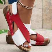 Korvalie - Keilsandalen mit Kreuzriemen-Design