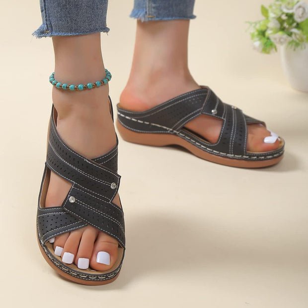 Korvalie - Komfort-Sandalen mit Zierperforation