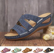 Giselotte - Bestickte Komfort-Sandalen mit Keilsohle