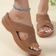 Korvalie - Komfort-Sandalen mit Zierperforation