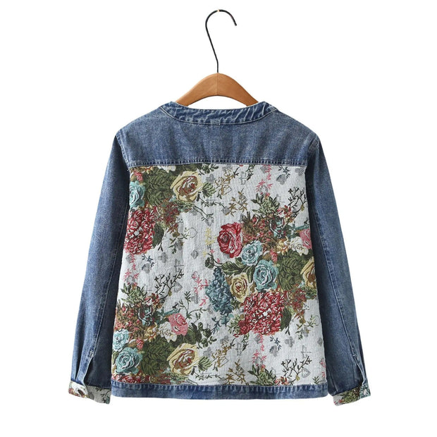 Magdalena – Denimjacke mit Blumenstickerei