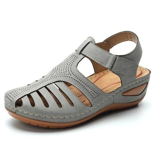Korvalie - Geschlossene Sandalen mit Keilabsatz