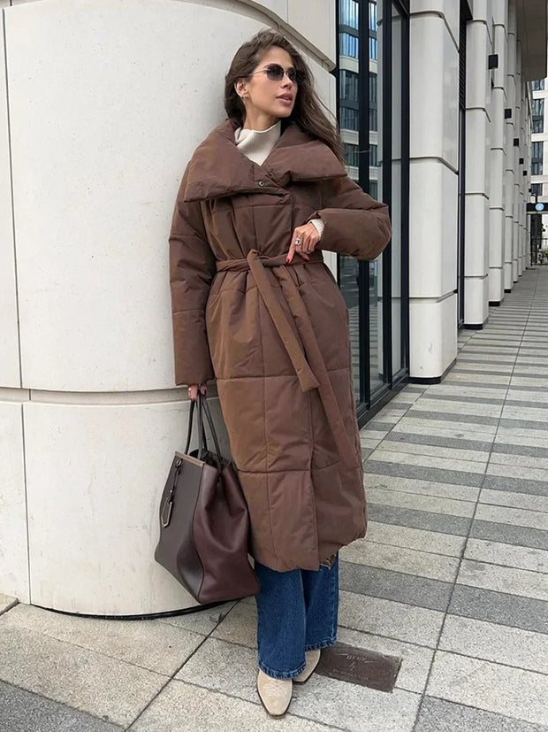 Alex - Eleganter Steppmantel mit Gürtel