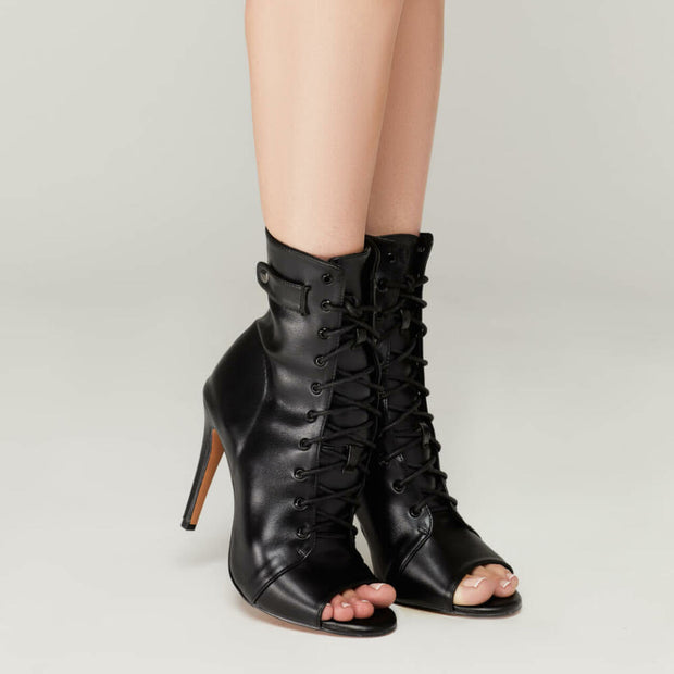 Alexander - Peep-Toe-Stiefel mit Schnürung