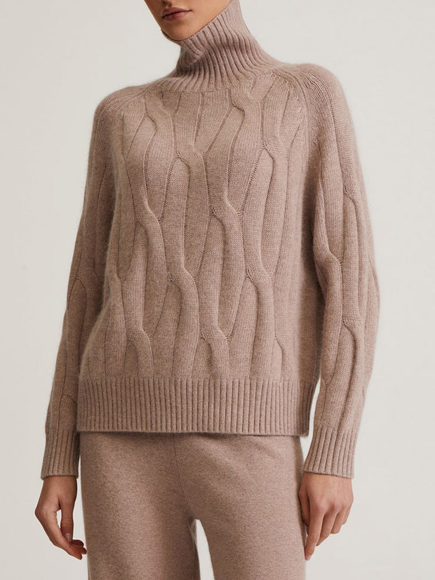 Brunhilde - Eleganter Zopfmuster-Rollkragenpullover