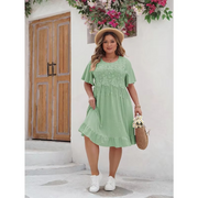 Carlotta - Robe d'été ludique avec détails en dentelle