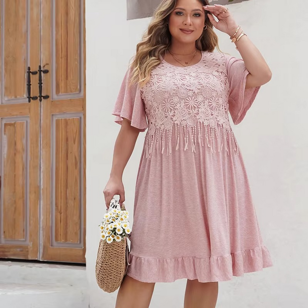 Carlotta - Robe d'été ludique avec détails en dentelle