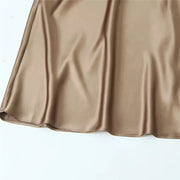 Lena - Robe midi élégante en satin