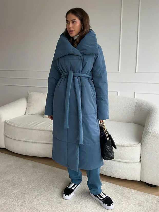 Alex - Eleganter Steppmantel mit Gürtel
