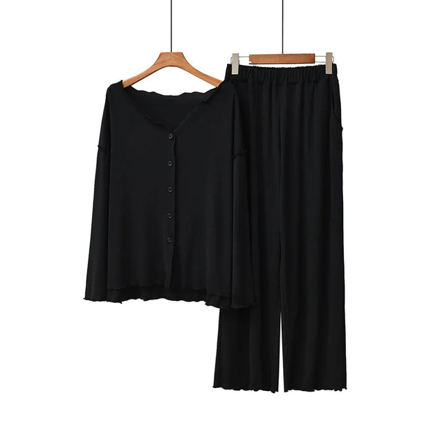 Brunhilde - Eleganter Pyjama-Zweiteiler mit Knopfleiste