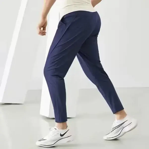 Adelheid - Schlanke Stretchhose für aktive Tage