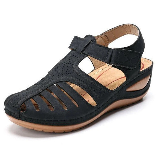 Korvalie - Geschlossene Sandalen mit Keilabsatz
