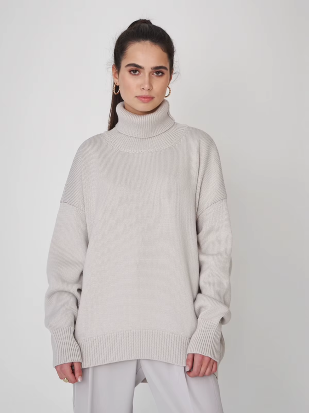 Adolf – Kuscheliger Oversize-Pullover mit Rollkragen