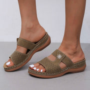 MIA - Orthopädische Sandalen mit offenen Zehen