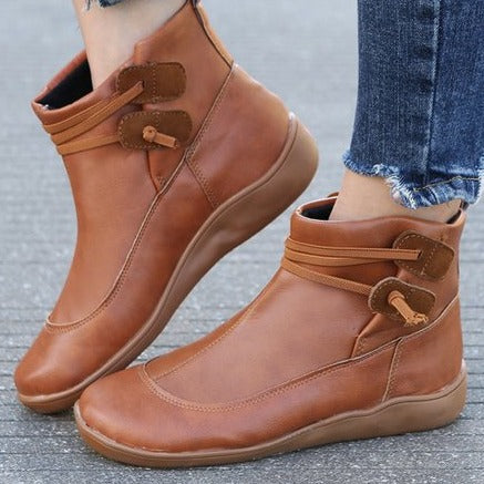 Lori - Leder Stiefelette mit Riemen